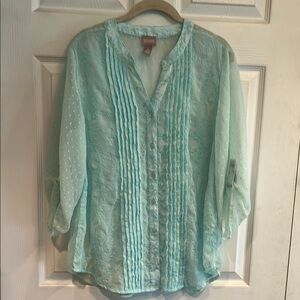 Chico's Aqua Pleated Blouse with 3/4 Sleeves and Mandarin Collar